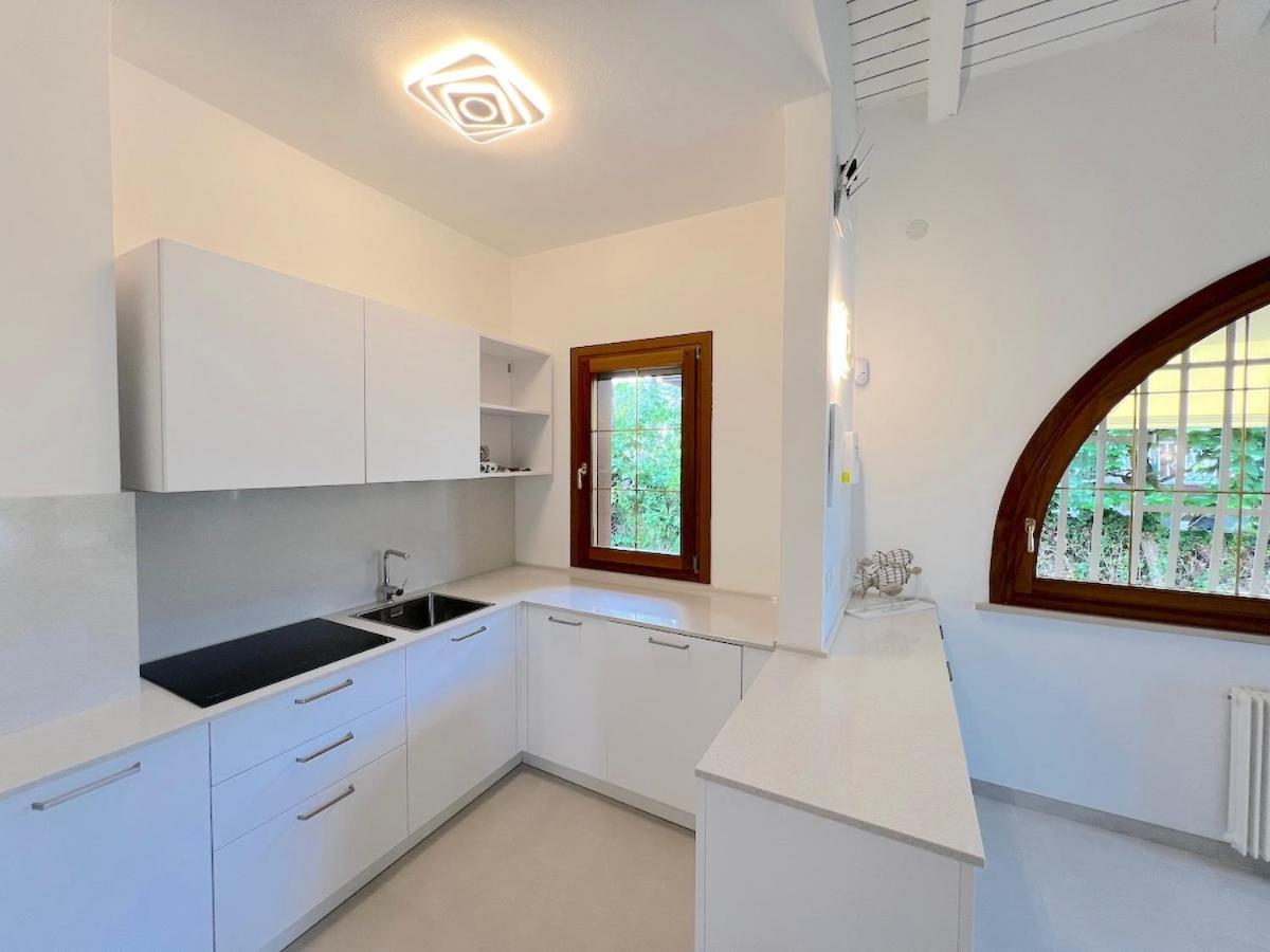 Villa Palm ลินญาโน ซับเบียโดโร ภายนอก รูปภาพ